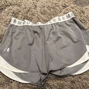 grey underarmour athletic shorts size L
